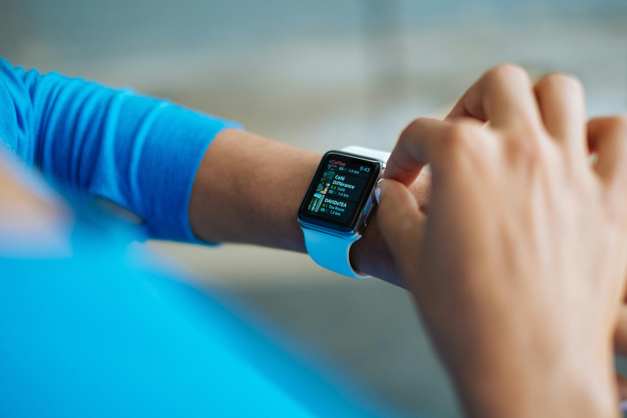 Wearables begin implementing machine-learning and AI tools